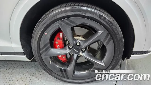 Genesis GV70 2.5T Бензин AWD — Фото автомобиля 5