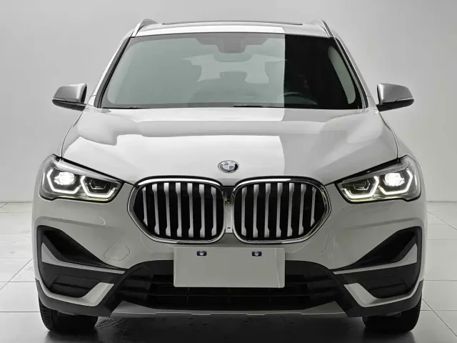 BMW X1 — Фото автомобиля 2