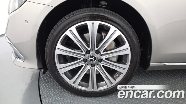 Mercedes-Benz E-Class W213 — Фото автомобиля 5