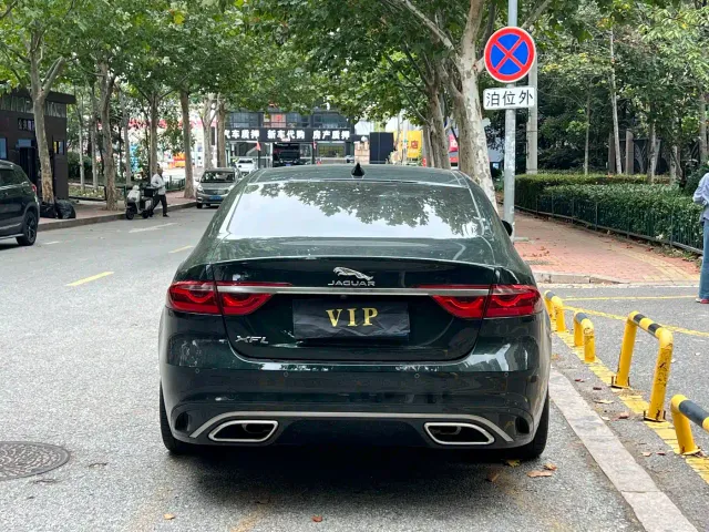 Jaguar XFL — Фото автомобиля 8