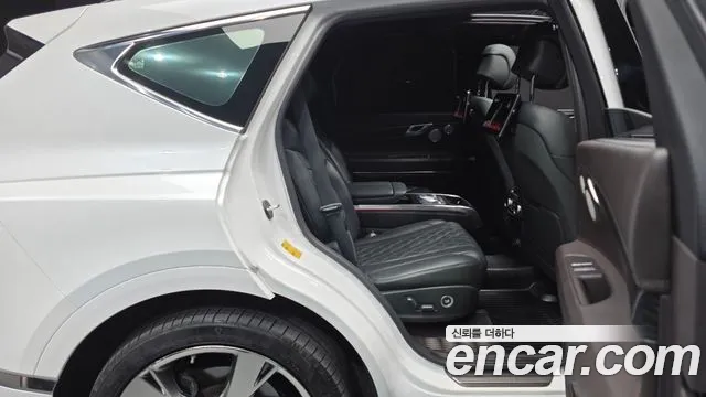 Genesis GV80 — Фото автомобиля 11