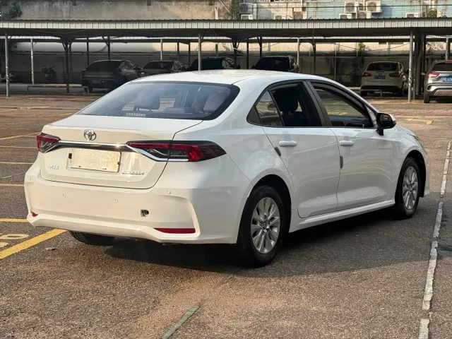 Toyota Corolla — Фото автомобиля 9