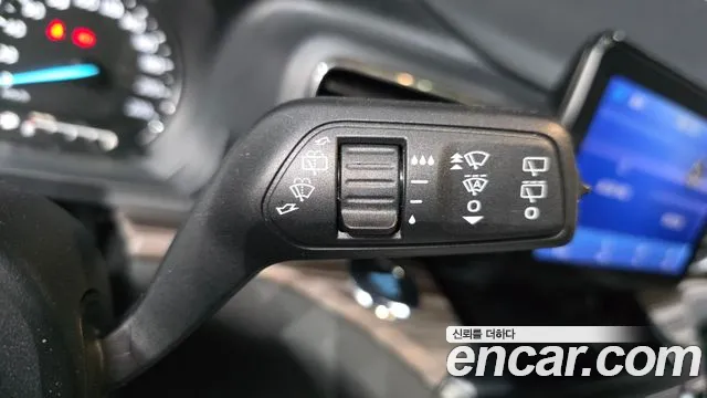 Ford Explorer — Фото автомобиля 24