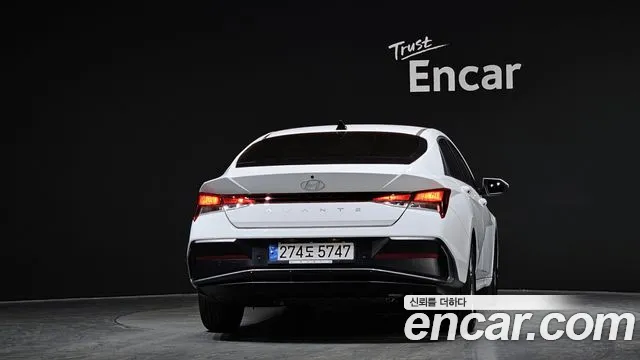 Hyundai AVANTE Modern — Фото автомобиля 4
