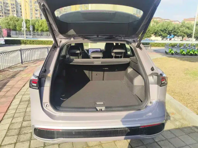 Volkswagen Tiguan L — Фото автомобиля 5
