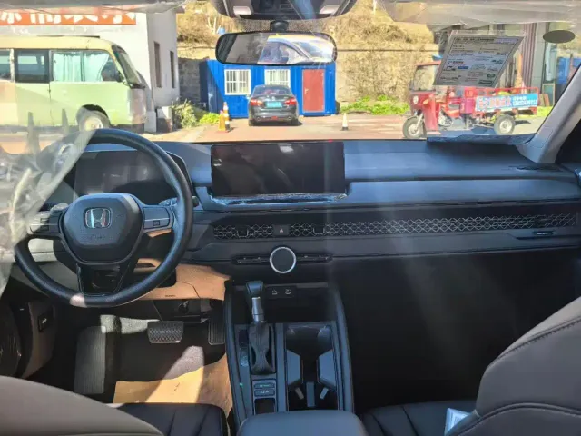Honda Accord — Фото автомобиля 6