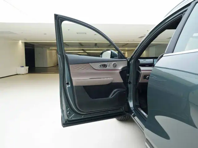 Chery Fengyun T8 — Фото автомобиля 15