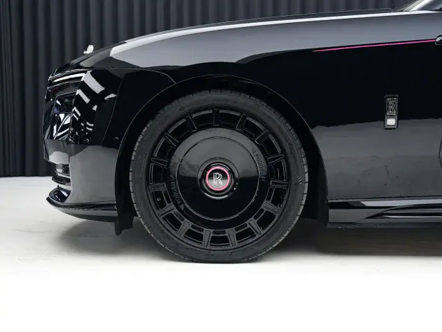 Rolls-Royce Spectre — Фото автомобиля 6