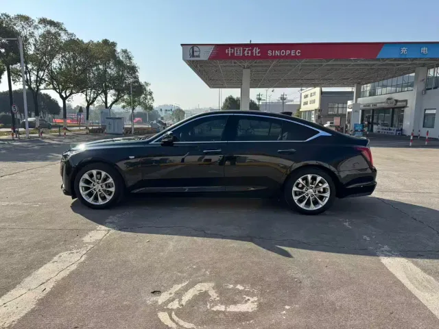 Cadillac CT5 — Фото автомобиля 4