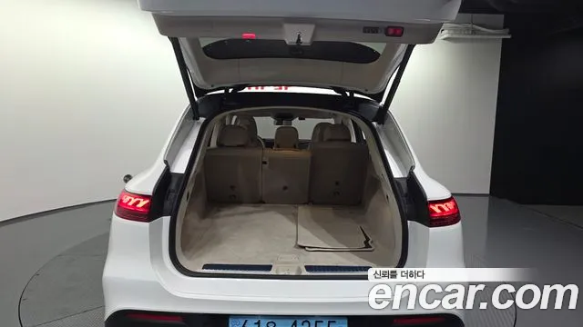 Mercedes-Benz EQS — Фото автомобиля 17