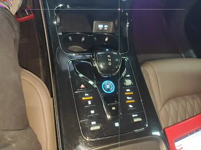 BYD Han — Фото автомобиля 9