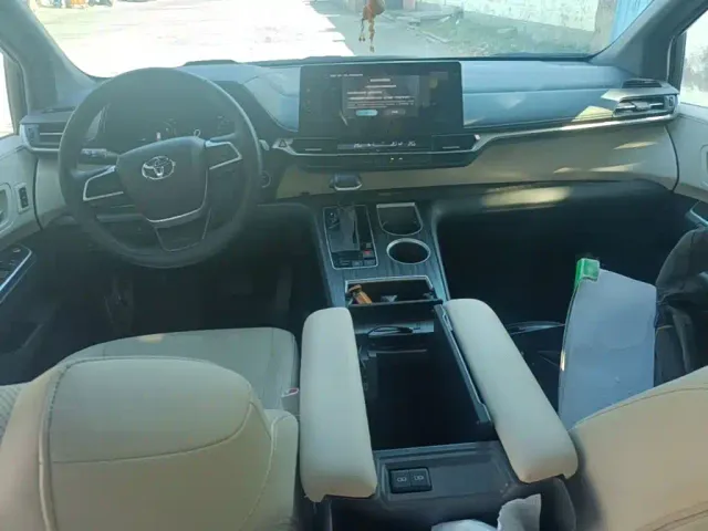Toyota Granvia — Фото автомобиля 9