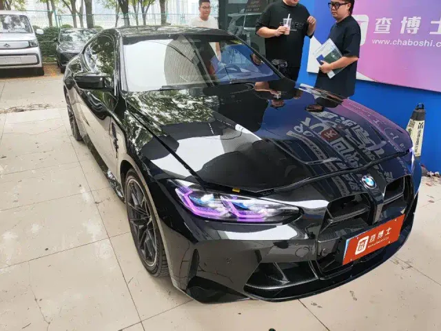 Фотография автомобиля — BMW M4
