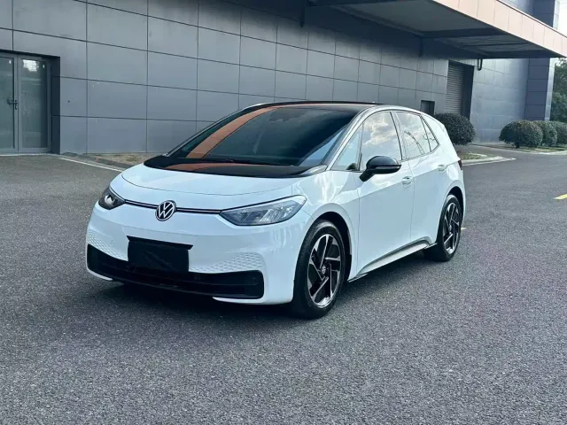 Volkswagen ID.3 — Фото автомобиля 3