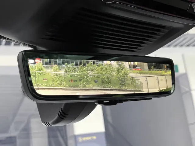 Land Rover Range Rover Sport — Фото автомобиля 13