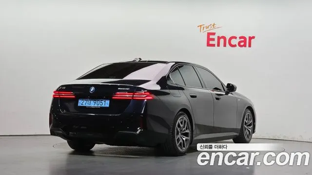 BMW i5 G60 — Фото автомобиля 2
