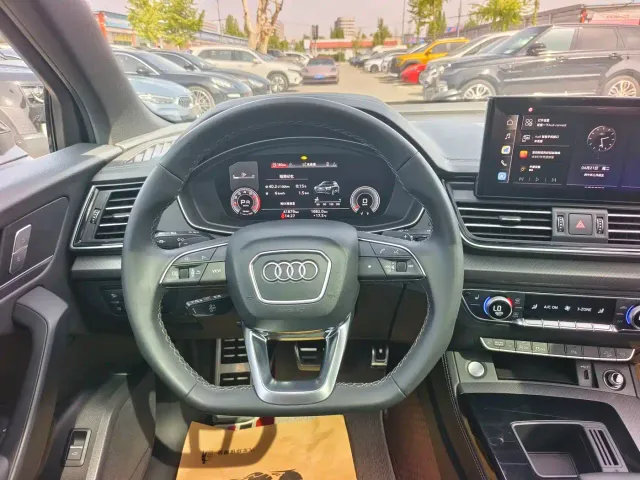 Audi Q5L — Фото автомобиля 15
