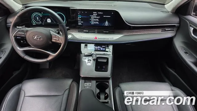 Hyundai Grandeur New — Фото автомобиля 10
