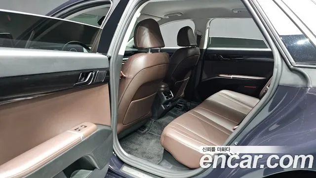 Hyundai Grandeur GN7 — Фото автомобиля 18