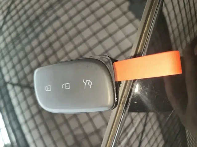 Lynk & Co Lynk & Co 10 EM-P 2025 Model 120km Base Version — Фото автомобиля 16