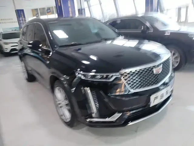 Cadillac XT6 — Фото автомобиля 3