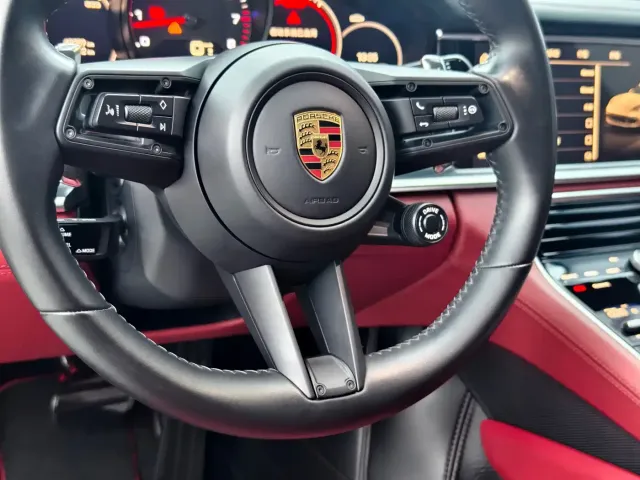 Porsche Panamera — Фото автомобиля 9