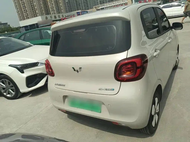 Wuling Hongguang Mini EV — Фото автомобиля 5