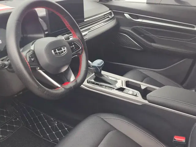Geely Emgrand — Фото автомобиля 5