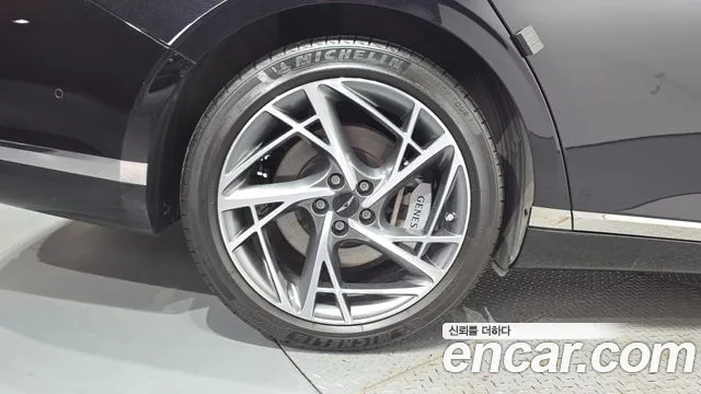 Genesis G90 RS4 — Фото автомобиля 5