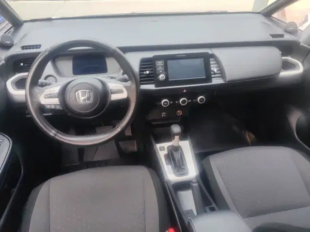 Honda Fit — Фото автомобиля 12