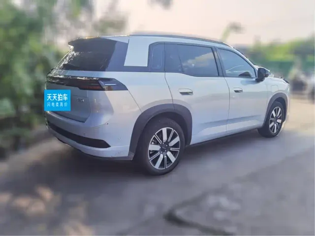 Aion AION i60 — Фото автомобиля 2