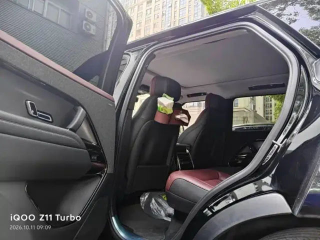 Land Rover Range Rover Sport — Фото автомобиля 4