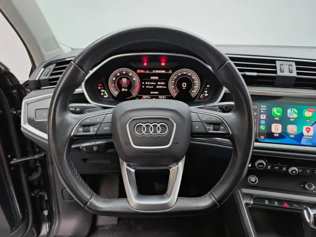 Audi Q3 — Фото автомобиля 15