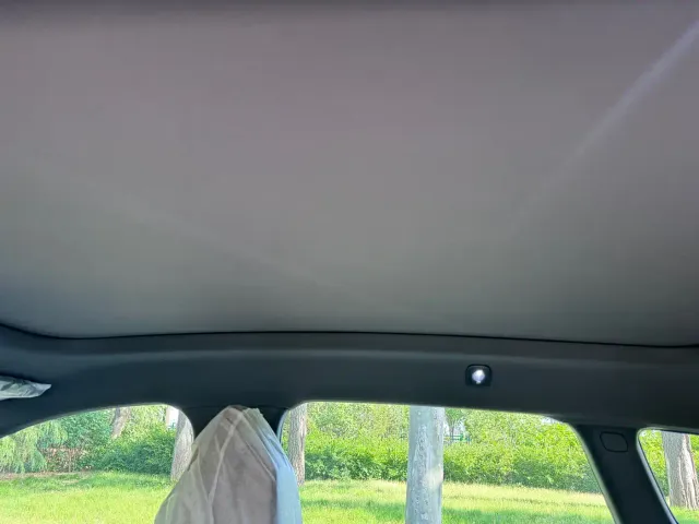 Volvo XC70 Plug-in Hybrid — Фото автомобиля 13