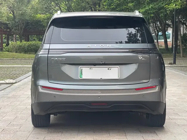 GAC Aion Y — Фото автомобиля 18
