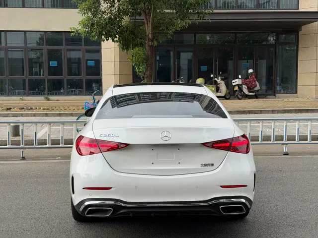 Mercedes-Benz C-Class — Фото автомобиля 12