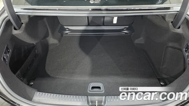 Mercedes-Benz E-Class W214 — Фото автомобиля 11