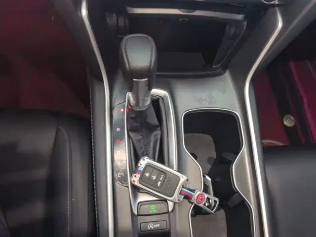 Honda Accord — Фото автомобиля 13