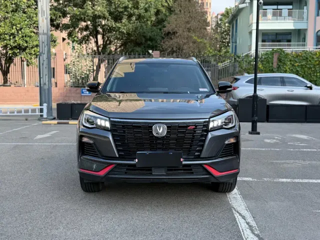 Changan CS75 — Фото автомобиля 2