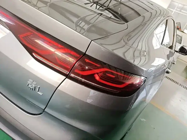BYD Qin L — Фото автомобиля 7