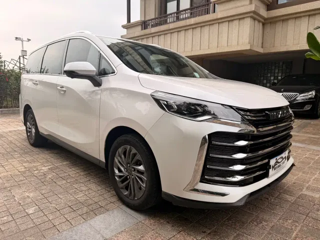 Maxus G50 — Фото автомобиля 3