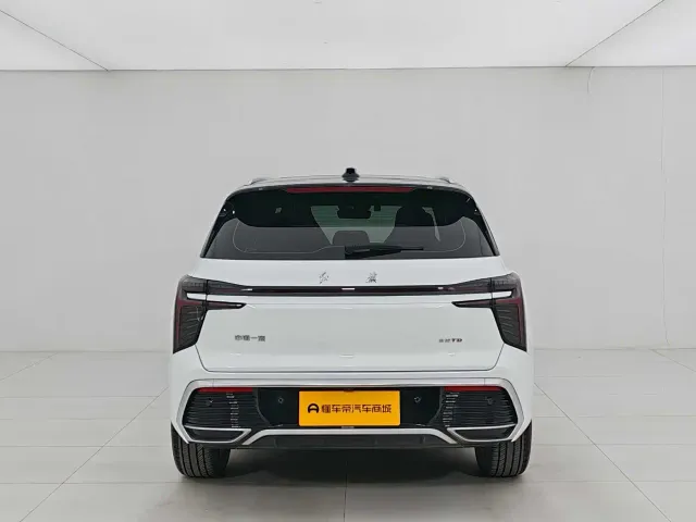 Hongqi HS3 — Фото автомобиля 5
