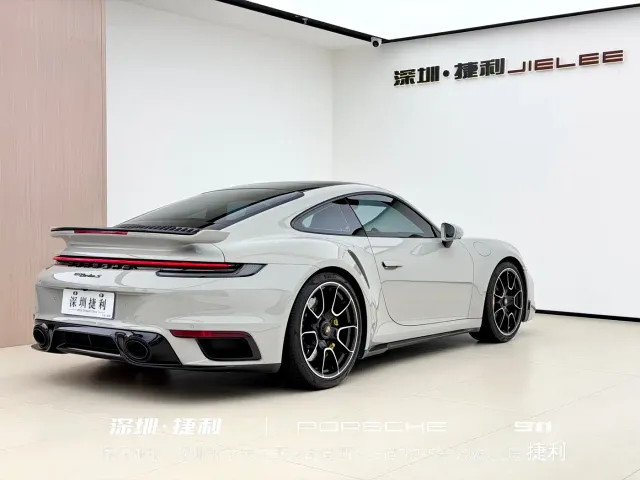 Porsche 911 — Фото автомобиля 4