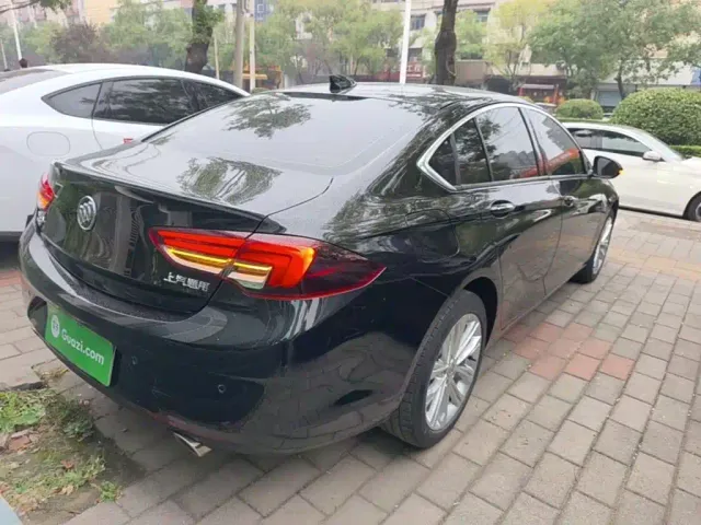 Buick Regal — Фото автомобиля 6