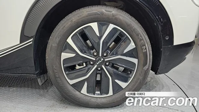 Kia EV6 — Фото автомобиля 21