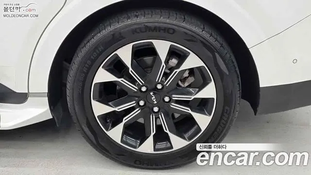 Kia Carnival Generation 4 — Фото автомобиля 7