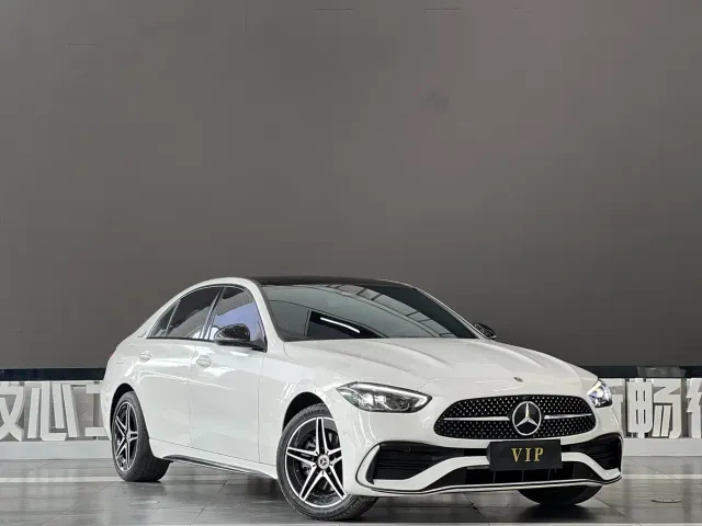 Mercedes-Benz C-Class — Фото автомобиля 2