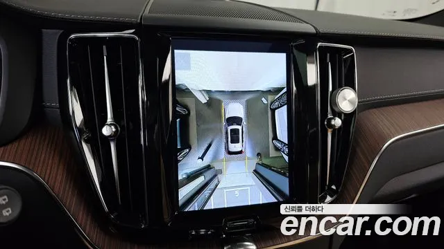 Вольво XC60 — Фото автомобиля 15