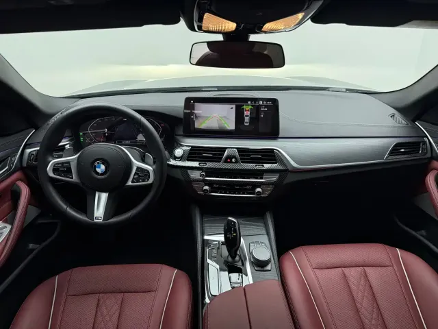 BMW 5 Series — Фото автомобиля 8