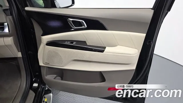 Kia Carnival 4th Gen — Фото автомобиля 13